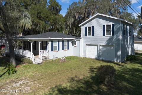 Villa ou maison à vendre à Green Cove Springs, Floride: 4 chambres, 162.58 m2 № 853403 - photo 1