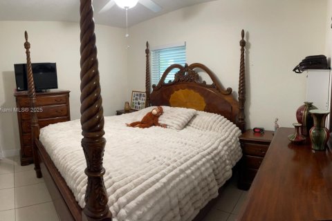 Casa en venta en Miami, Florida, 3 dormitorios, 131.18 m2 № 1849009 - foto 27