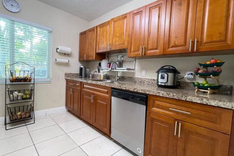 Casa en venta en Miami, Florida, 3 dormitorios, 131.18 m2 № 1849009 - foto 21