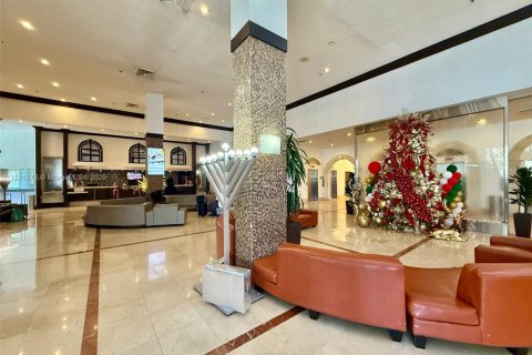 Condominio en venta en Sunny Isles Beach, Florida, 33.44 m2 № 1939574 - foto 18