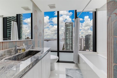 Copropriété à vendre à Miami, Floride: 3 chambres, 151.8 m2 № 1818329 - photo 8