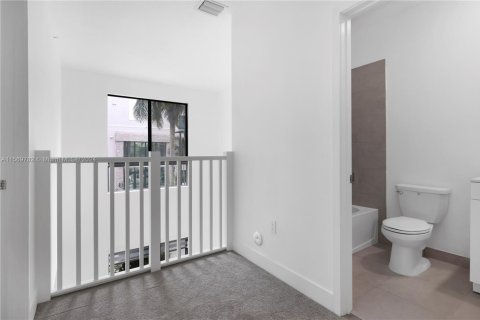 Купить кондоминиум в Дорал, Флорида 2 спальни, 121.89м2, № 1962496 - фото 15