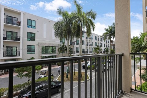 Купить кондоминиум в Дорал, Флорида 2 спальни, 121.89м2, № 1962496 - фото 1