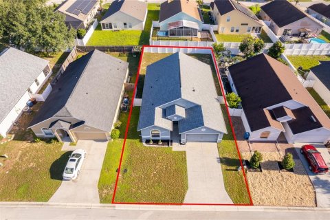 Villa ou maison à vendre à Davenport, Floride: 3 chambres, 164.25 m2 № 2348340 - photo 4
