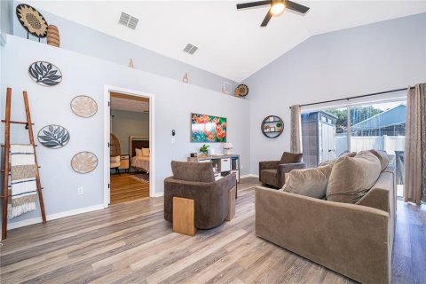 Villa ou maison à vendre à Davenport, Floride: 3 chambres, 164.25 m2 № 2348340 - photo 16