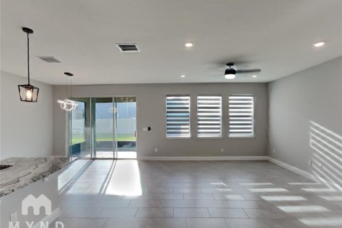 Villa ou maison à louer à Wesley Chapel, Floride: 4 chambres, 256.04 m2 № 1805582 - photo 4