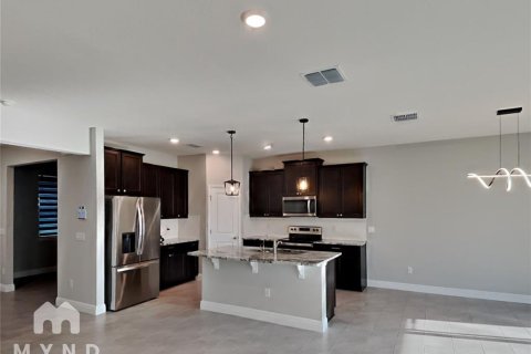 Villa ou maison à louer à Wesley Chapel, Floride: 4 chambres, 256.04 m2 № 1805582 - photo 7