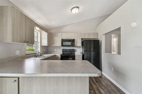 Casa en venta en Zephyrhills, Florida, 3 dormitorios, 122.45 m2 № 1914358 - foto 27