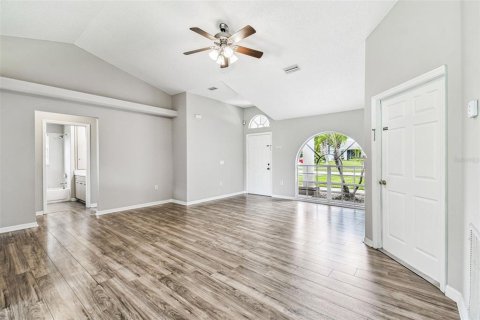 Casa en venta en Zephyrhills, Florida, 3 dormitorios, 122.45 m2 № 1914358 - foto 14