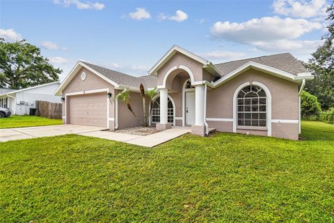 Casa en venta en Zephyrhills, Florida, 3 dormitorios, 122.45 m2 № 1914358 - foto 1