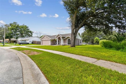 Casa en venta en Zephyrhills, Florida, 3 dormitorios, 122.45 m2 № 1914358 - foto 6