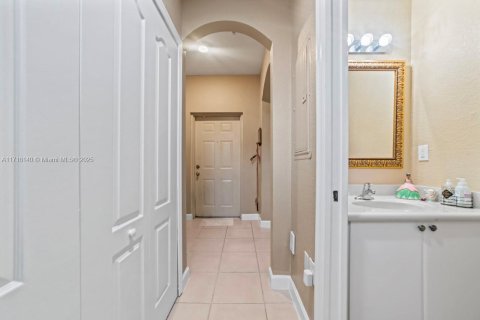 Купить таунхаус в Плантация, Флорида 3 спальни, 134.24м2, № 1710552 - фото 22