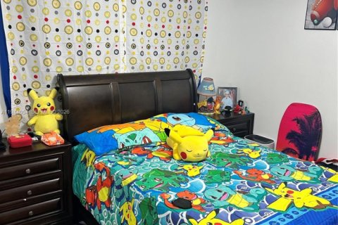 House in Hialeah Gardens, Florida 3 bedrooms, 108.7 sq.m. № 2001021 - photo 16