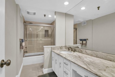 Купить кондоминиум в Бока-Ратон, Флорида 5 комнат, 128.67м2, № 2263665 - фото 27