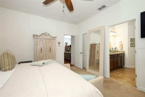 House in Clermont, Florida 4 bedrooms, 213.02 sq.m. № 1786857 - photo 23