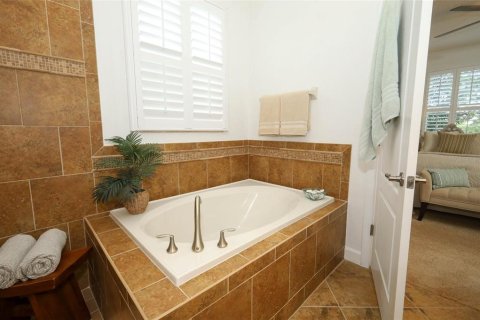 House in Clermont, Florida 4 bedrooms, 213.02 sq.m. № 1786857 - photo 29