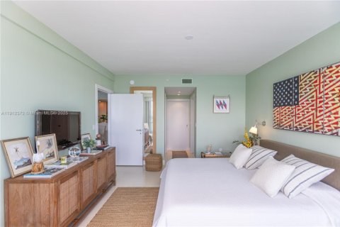 Condominio en alquiler en Miami Beach, Florida, 2 dormitorios, 139.26 m2 № 2013551 - foto 15