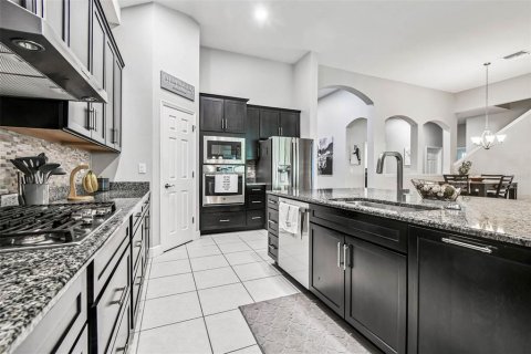 House in Valrico, Florida 5 bedrooms, 297.47 sq.m. № 1907625 - photo 6