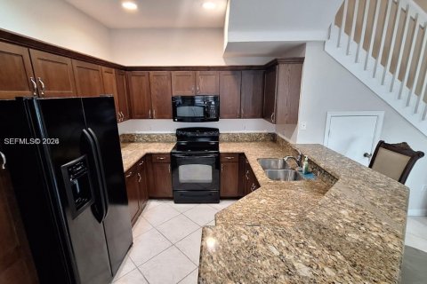 Villa ou maison à louer à Pompano Beach, Floride: 4 chambres, 200.76 m2 № 2009674 - photo 25