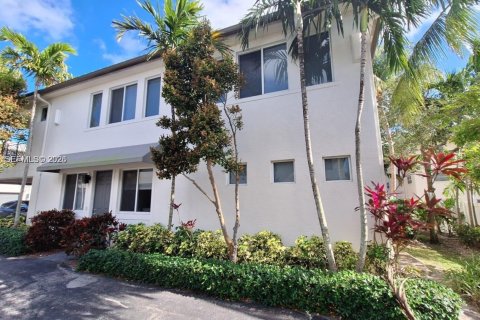House in Pompano Beach, Florida 4 bedrooms, 200.76 sq.m. № 2009674