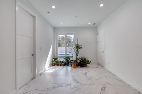 Casa en venta en Daytona Beach, Florida, 4 dormitorios, 266.07 m2 № 2127536 - foto 15