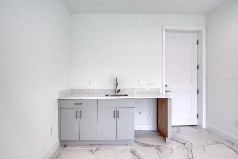 Casa en venta en Daytona Beach, Florida, 4 dormitorios, 266.07 m2 № 2127536 - foto 17