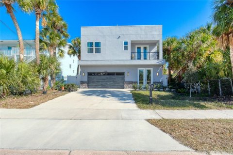 Casa en Daytona Beach, Florida 4 dormitorios, 266.07 m2 № 2127536