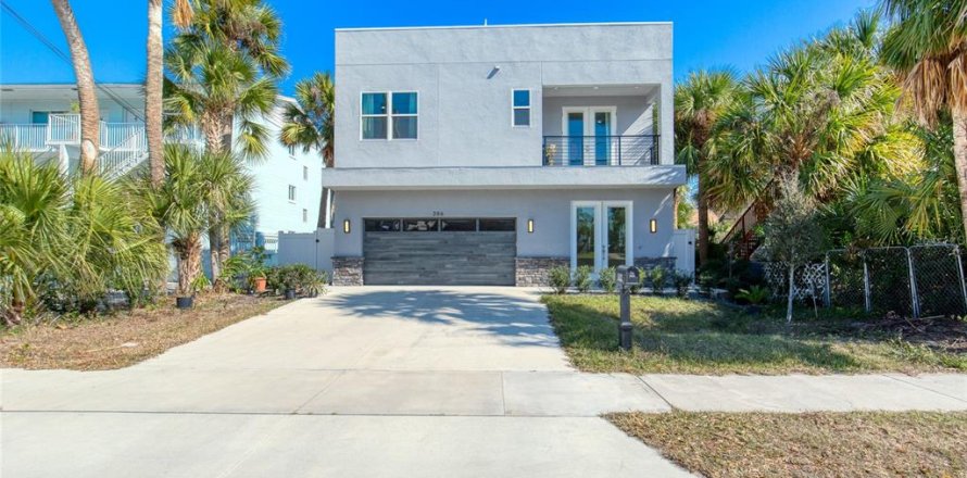 Casa en Daytona Beach, Florida 4 dormitorios, 266.07 m2 № 2127536
