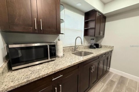 Appartement à louer à Winter Haven, Floride: 2 chambres, 101.26 m2 № 2114121 - photo 2