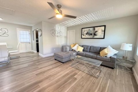 Appartement à louer à Winter Haven, Floride: 2 chambres, 101.26 m2 № 2114121 - photo 12