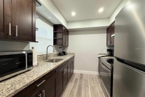 Appartement à louer à Winter Haven, Floride: 2 chambres, 101.26 m2 № 2114121 - photo 5