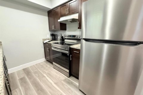 Appartement à louer à Winter Haven, Floride: 2 chambres, 101.26 m2 № 2114121 - photo 4