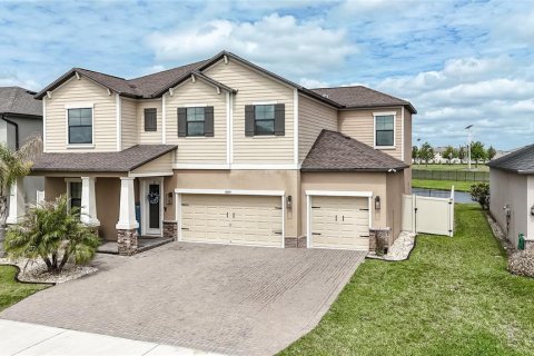 Casa en Wesley Chapel, Florida 5 dormitorios, 275.36 m2 № 2124491
