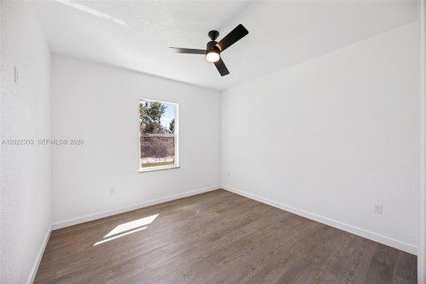 House in Sebring, Florida 3 bedrooms, 138.24 sq.m. № 2086952 - photo 19