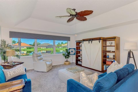 House in Venice, Florida 3 bedrooms, 212.28 sq.m. № 2393448 - photo 17