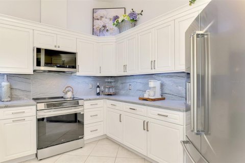 House in Venice, Florida 3 bedrooms, 212.28 sq.m. № 2393448 - photo 13