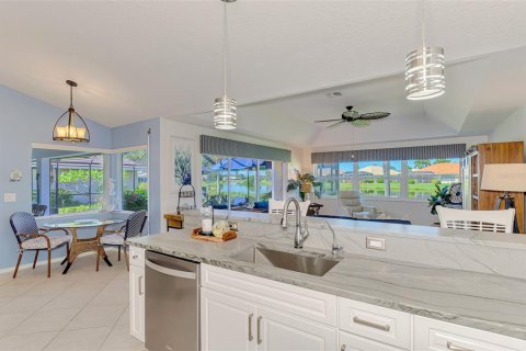House in Venice, Florida 3 bedrooms, 212.28 sq.m. № 2393448 - photo 15