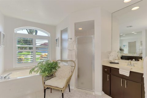 House in Venice, Florida 3 bedrooms, 212.28 sq.m. № 2393448 - photo 23
