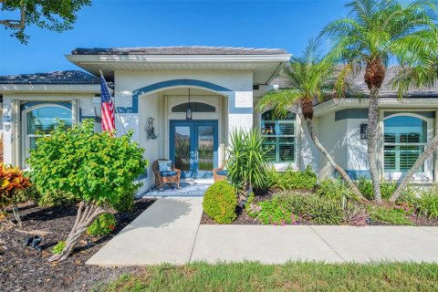 House in Venice, Florida 3 bedrooms, 212.28 sq.m. № 2393448 - photo 5