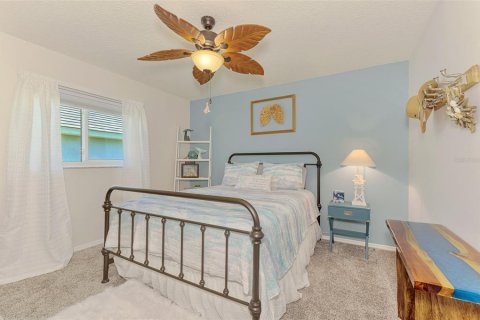 House in Venice, Florida 3 bedrooms, 212.28 sq.m. № 2393448 - photo 24