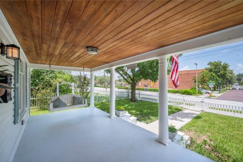 House in Lakeland, Florida 4 bedrooms, 180.69 sq.m. № 1912660 - photo 5