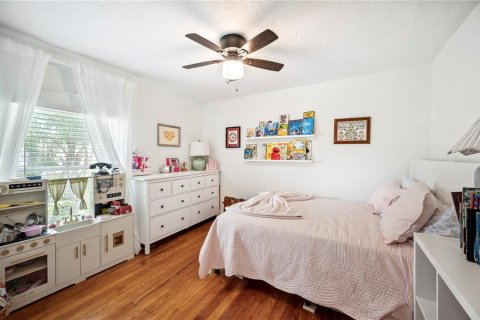 House in Lakeland, Florida 4 bedrooms, 180.69 sq.m. № 1912660 - photo 28