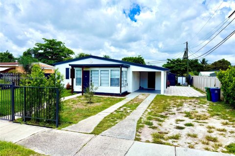 Casa en venta en Fort Lauderdale, Florida, 3 dormitorios, 110.65 m2 № 1798703 - foto 3