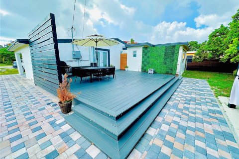 Casa en venta en Fort Lauderdale, Florida, 3 dormitorios, 110.65 m2 № 1798703 - foto 14