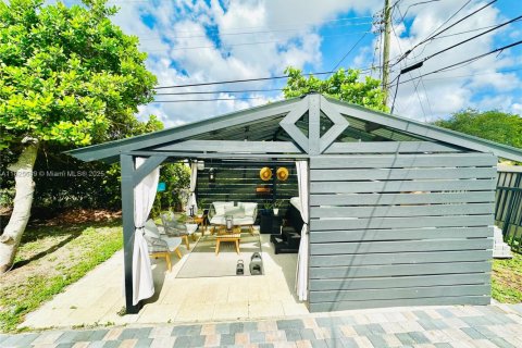 Casa en venta en Fort Lauderdale, Florida, 3 dormitorios, 110.65 m2 № 1798703 - foto 8