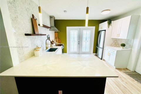 Casa en venta en Fort Lauderdale, Florida, 3 dormitorios, 110.65 m2 № 1798703 - foto 24