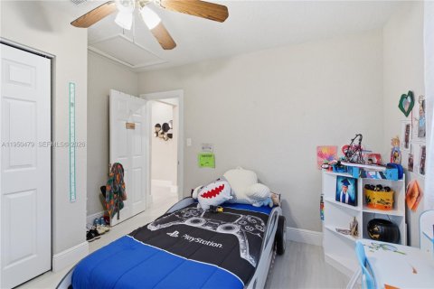 Снять в аренду виллу или дом в Тампа, Флорида 2 спальни, 93.55м2, № 2027815 - фото 15