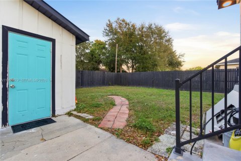 Снять в аренду виллу или дом в Тампа, Флорида 2 спальни, 93.55м2, № 2027815 - фото 20