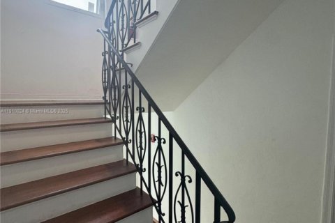 Apartamento en alquiler en Miami Beach, Florida, 17.65 m2 № 1965627 - foto 7