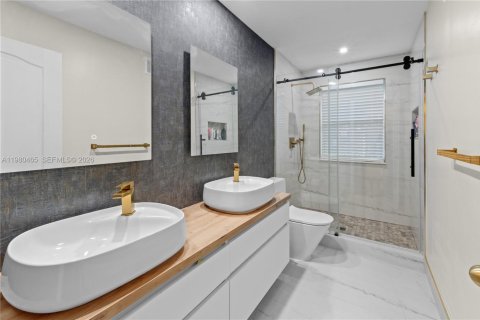 Adosado en venta en Miramar, Florida, 4 dormitorios, 173.63 m2 № 2048700 - foto 24